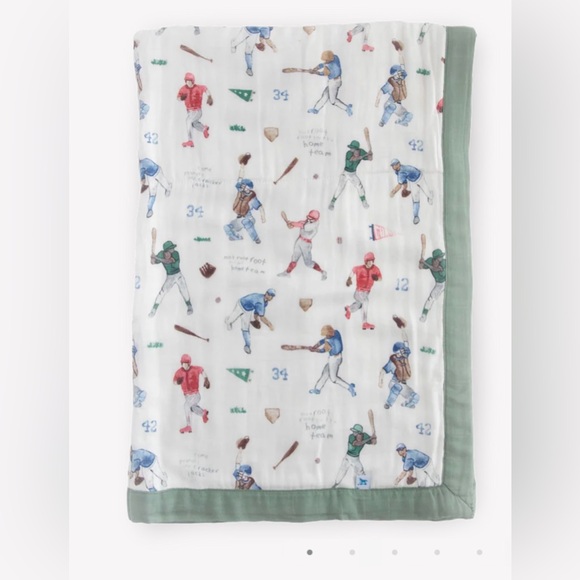 NIB Little Unicorn Deluxe Muslin Baby Quilt in Home Run Baseball Print - Picture 1 of 4